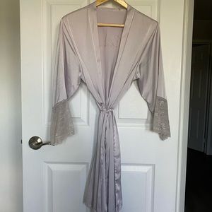 Bridesmaids Robes / Satin / light purple/mauve